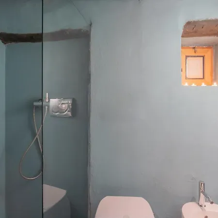 La Corte Degli Artisti By Rent All Como דירה