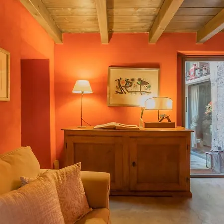 La Corte Degli Artisti By Rent All Como