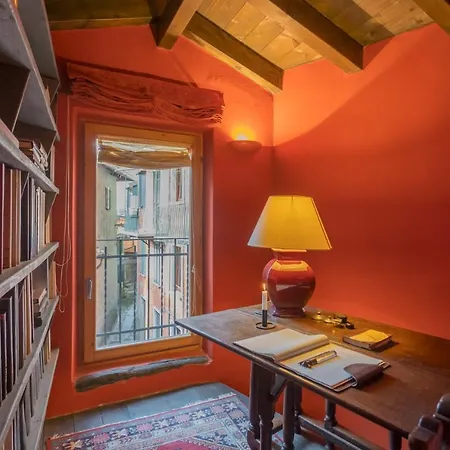 La Corte Degli Artisti By Rent All Como * בלביו