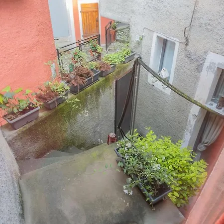 Apartment La Corte Degli Artisti By Rent All Como Blevio